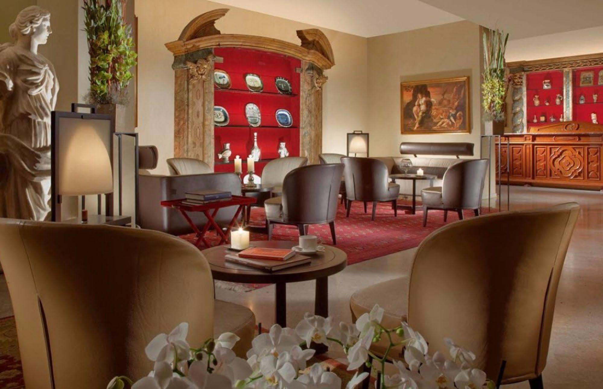 Bio Hotel Raphael - Relais & Chateaux Рим Екстер'єр фото